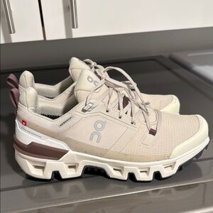 On Running cloudwander waterproof hiking shoe